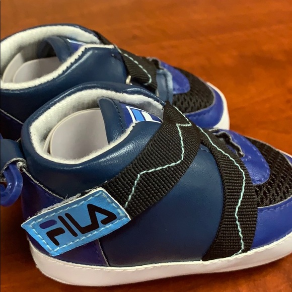 NWT | Fila Infant Shoes 9-12 Months - Picture 3 of 5